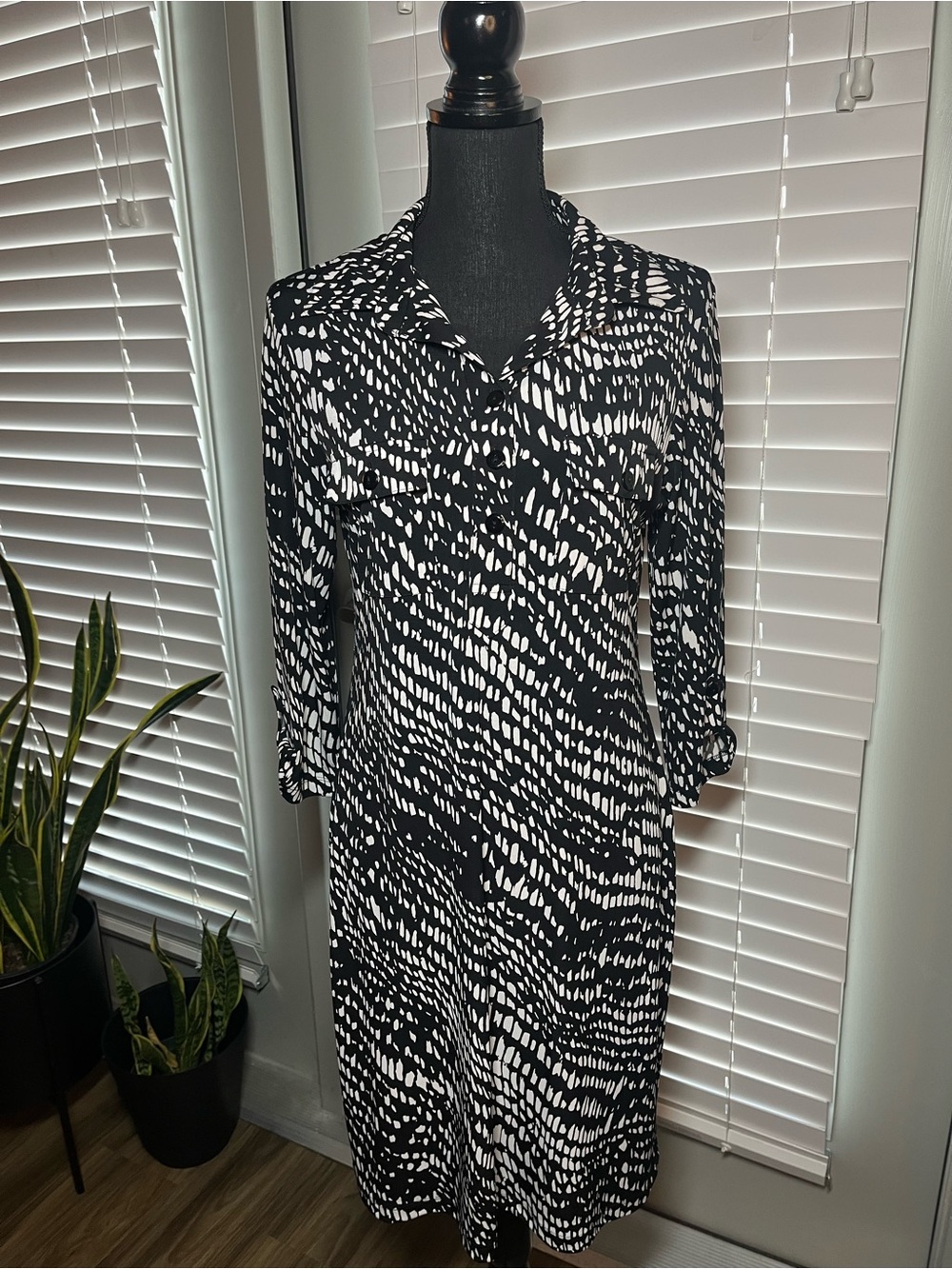 En Focus Studio Black White Printed Shirt Dress Size 10 Career Office Midi Dress